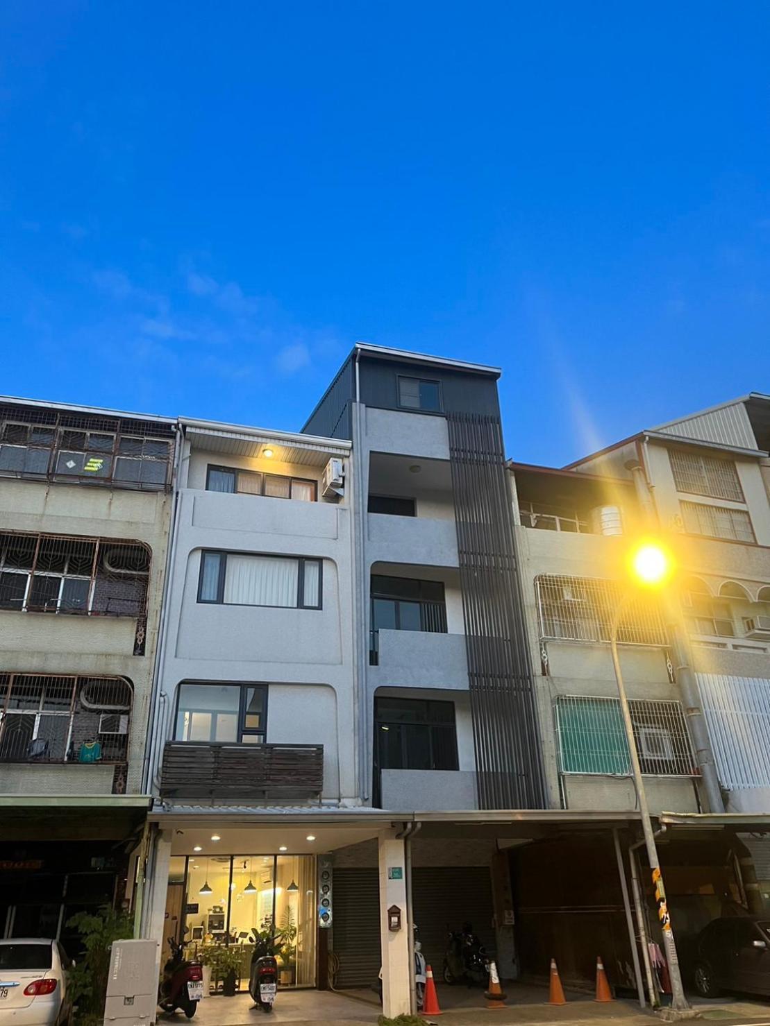 Canal Walk Inn Tainan Exterior photo